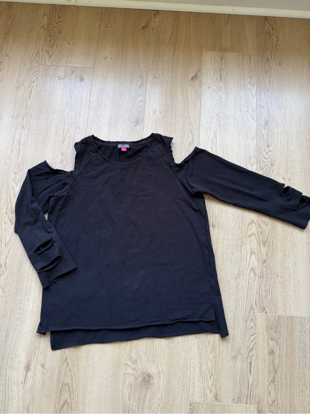Vince Camuto Black Cold-Shoulder Long Sleeve Top with Sleeve Slits size L womens